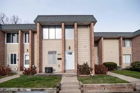 1451 N Saxony Dr SE, Grand Rapids, MI 49508