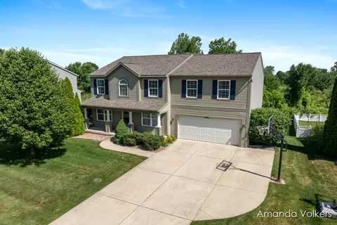 535 Firestone Dr SE, Byron Center, MI 49315