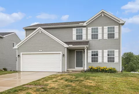 571 Pioneer Trl, Cedar Springs, MI 49319