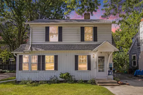 11 W Alden Ave, Battle Creek, MI 49014