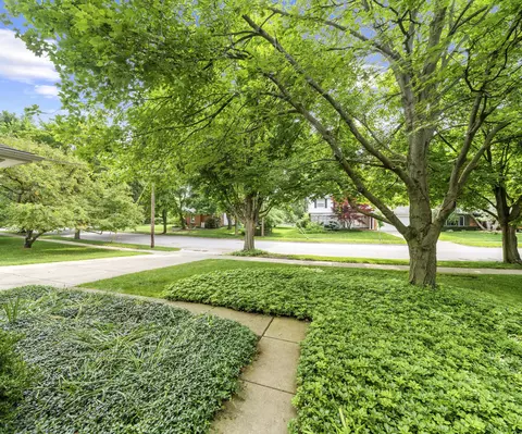 Exterior - 3204 Farmbrook Ct, Ann Arbor, MI 48108 photo 6 of 11