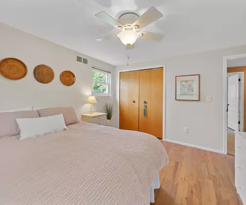Bedroom - 3204 Farmbrook Ct, Ann Arbor, MI 48108 photo 6 of 8