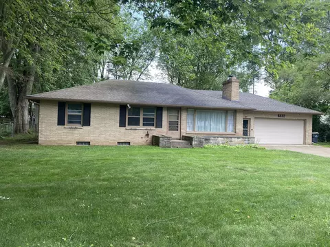 6832 Oakland Dr, Portage, MI 49024