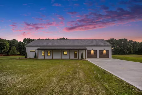 17756 Brad Ln, Three Rivers, MI 49093