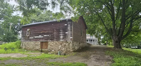 Exterior - 585 Robinson Rd, Jackson, MI 49203 photo 11 of 11