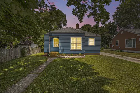 1382 Montague Ave, Muskegon, MI 49441