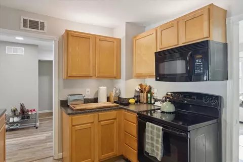 806 10th St, Plainwell, MI 49080 photo 12