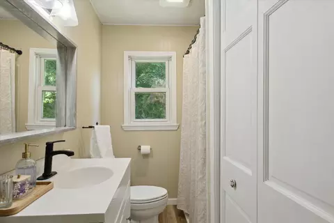 806 10th St, Plainwell, MI 49080 photo 20