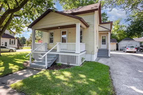 1406 Smith St, Essexville, MI 48732