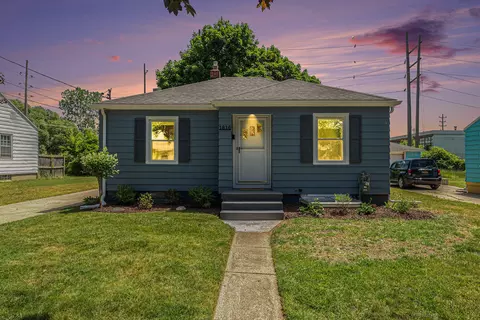 1816 Jennette Ave NW, Grand Rapids, MI 49504