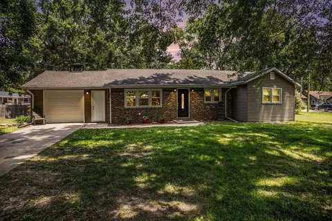 3341 Circle Dr, St. Joseph, MI 49085