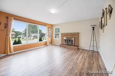 2751 Valley Ave NW, Grand Rapids, MI 49544