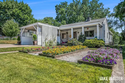 816 Malta St NE, Grand Rapids, MI 49503