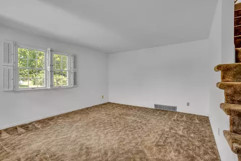 1007 Oak Grove Rd, Jackson, MI 49203 photo 5