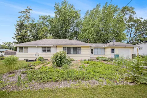 23 Riviera Dr N, Battle Creek, MI 49037