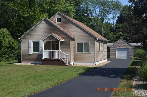 403 Hoover Ave, Benton Harbor, MI 49022