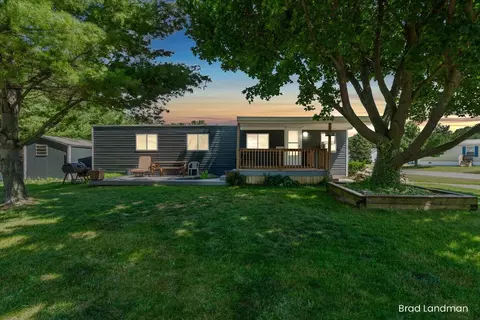 11982 Erica Ln #39, Shelbyville, MI 49344