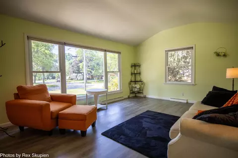 Living - 521 E Pine St, Fremont, MI 49412 photo 2 of 13