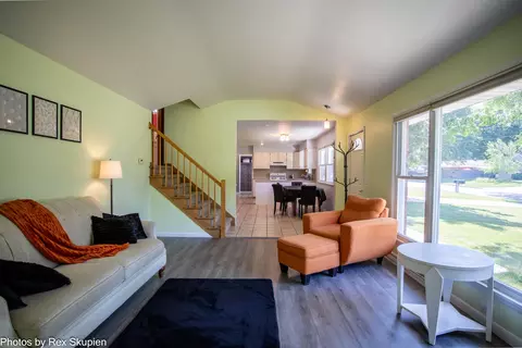 Living - 521 E Pine St, Fremont, MI 49412 photo 4 of 13