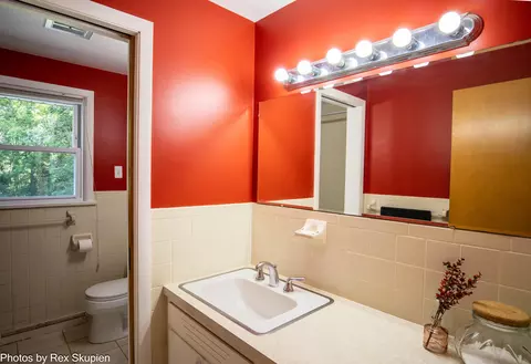 Bath - 521 E Pine St, Fremont, MI 49412 photo 3 of 12