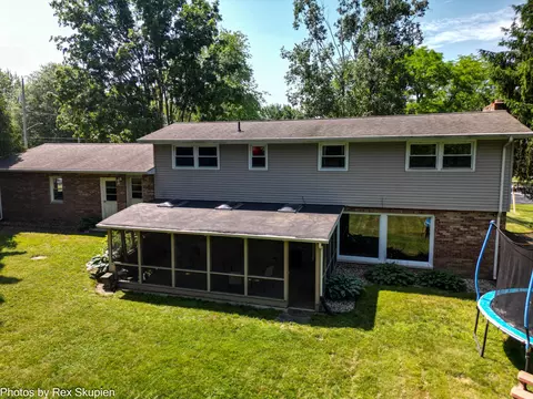 Exterior - 521 E Pine St, Fremont, MI 49412 photo 8 of 10