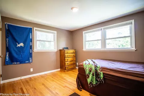 Bedroom - 521 E Pine St, Fremont, MI 49412 photo 1 of 13