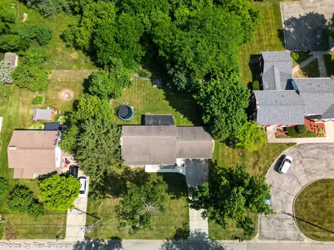 View/Area - 521 E Pine St, Fremont, MI 49412 photo 1 of 5