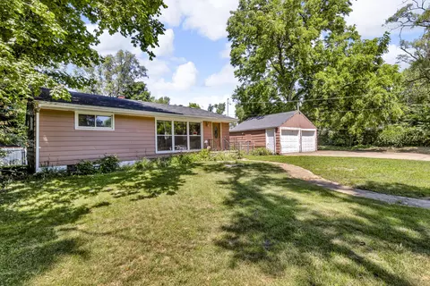 1196 S Dettman Rd, Jackson, MI 49203