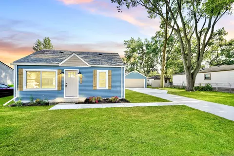 102 E Dallas Ave, Madison Heights, MI 48071