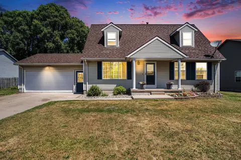 11764 Deerfield Dr, Ravenna, MI 49451