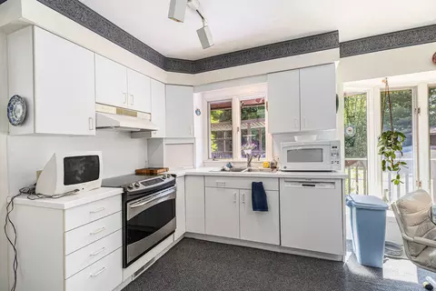 1687 W Willis Rd, Saline, MI 48176 photo 12