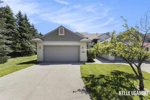 1201 S Timberview Dr, Whitehall, MI 49461