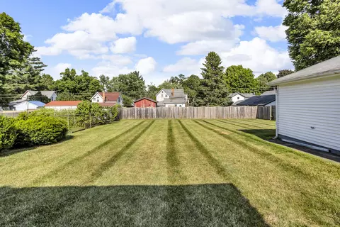 715 Ellery Ave, Jackson, MI 49202 photo 7