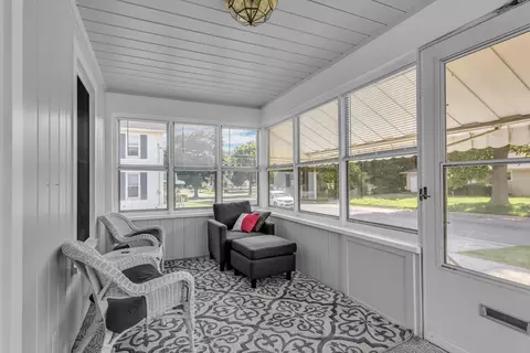 715 Ellery Ave, Jackson, MI 49202 photo 9