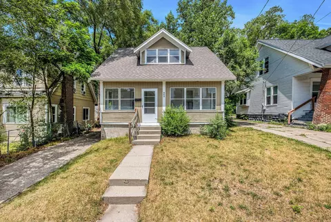 863 Burton St SE, Grand Rapids, MI 49507