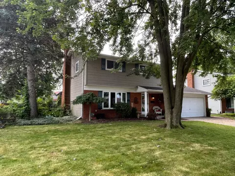 40408 Diane Dr, Sterling Heights, MI 48313