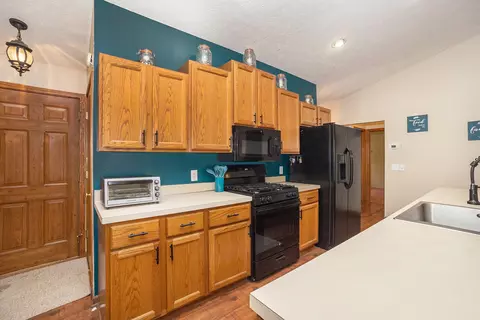 1972 Red Pine Dr, Dorr, MI 49323 photo 8