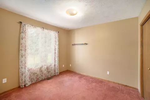 1972 Red Pine Dr, Dorr, MI 49323 photo 15