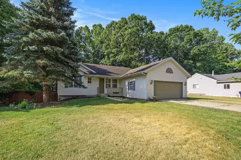 1972 Red Pine Dr, Dorr, MI 49323 photo 2