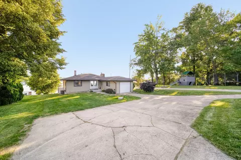 Exterior - 1756 Eagle Point Rd, Clarklake, MI 49234 photo 2 of 29