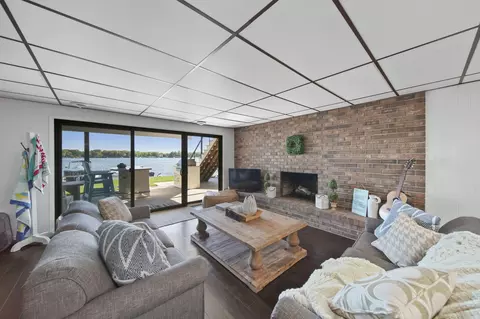 Living - 1756 Eagle Point Rd, Clarklake, MI 49234 photo 6 of 9