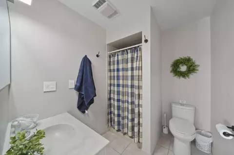 Bath - 1756 Eagle Point Rd, Clarklake, MI 49234 photo 3 of 6