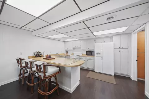 Kitchen - 1756 Eagle Point Rd, Clarklake, MI 49234 photo 6 of 7