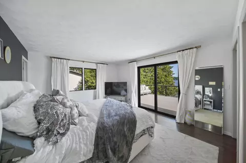 Bedroom - 1756 Eagle Point Rd, Clarklake, MI 49234 photo 1 of 8