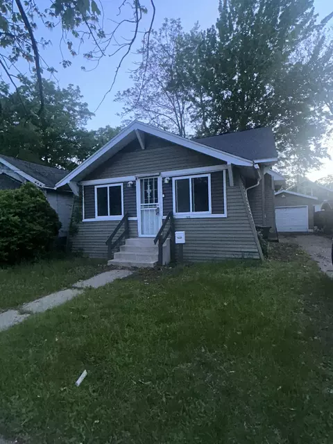 1615 Dyson St, Muskegon, MI 49442
