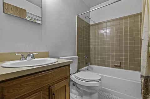 894 Alpine Dr, Brighton, MI 48116 photo 19