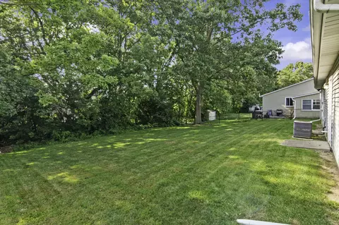 894 Alpine Dr, Brighton, MI 48116 photo 30