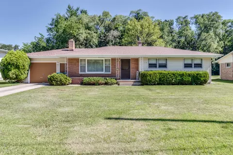 925 Meadow Dr, Battle Creek, MI 49015