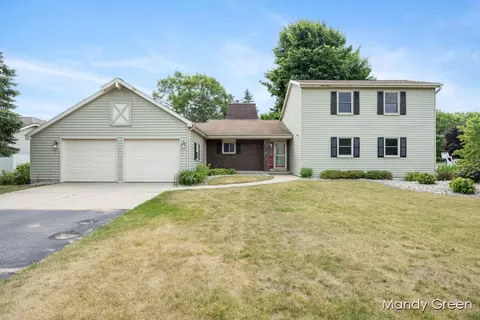 366 E Beech St NE, Cedar Springs, MI 49319