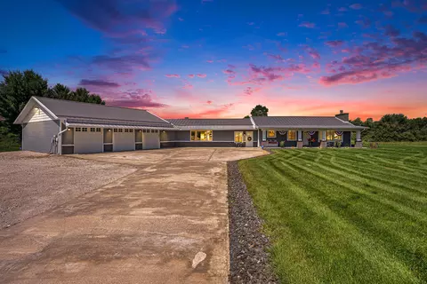 3885 Holton Rd, Muskegon, MI 49445